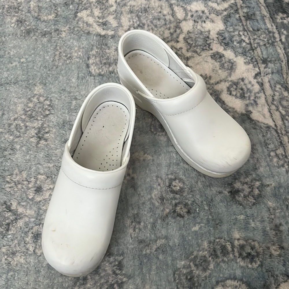 Dansko white , size 35